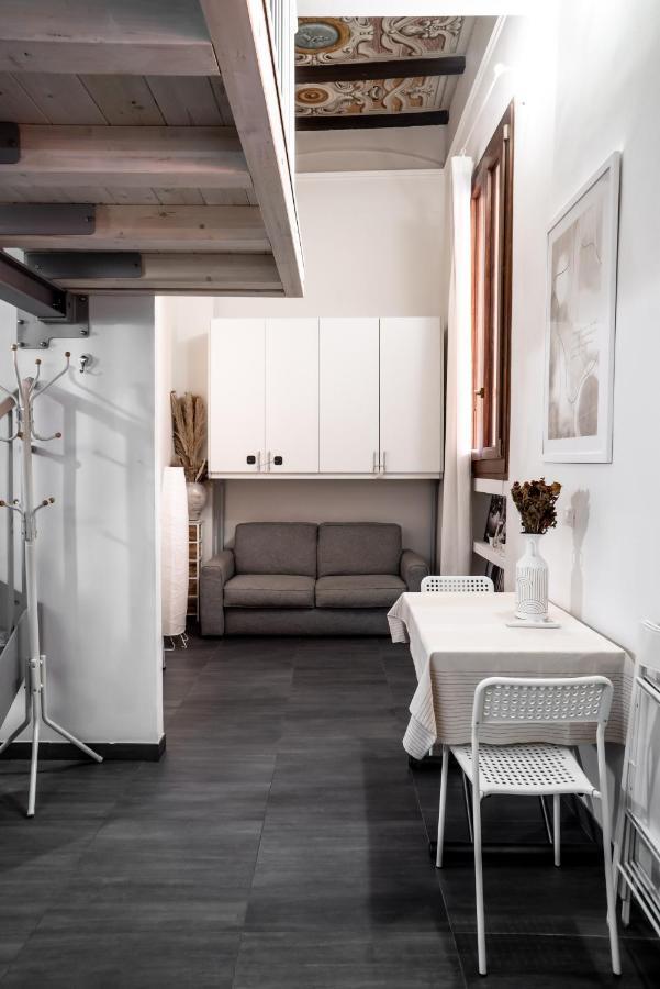 Apartmán Charming Frescoed Loft Boloňa Exteriér fotografie